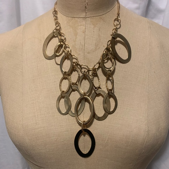 Jewelry - Statement Necklace Gold tone Ovals